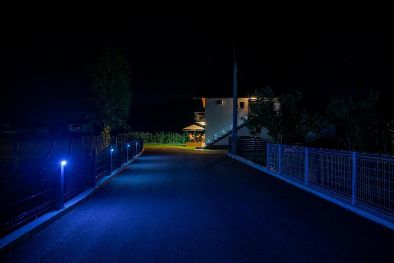 Pensjonat Sobe Mili Ozren Doboj Zewnętrze zdjęcie